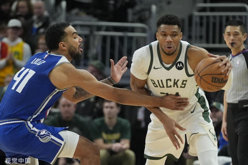 在我们庆祝 在我们庆祝